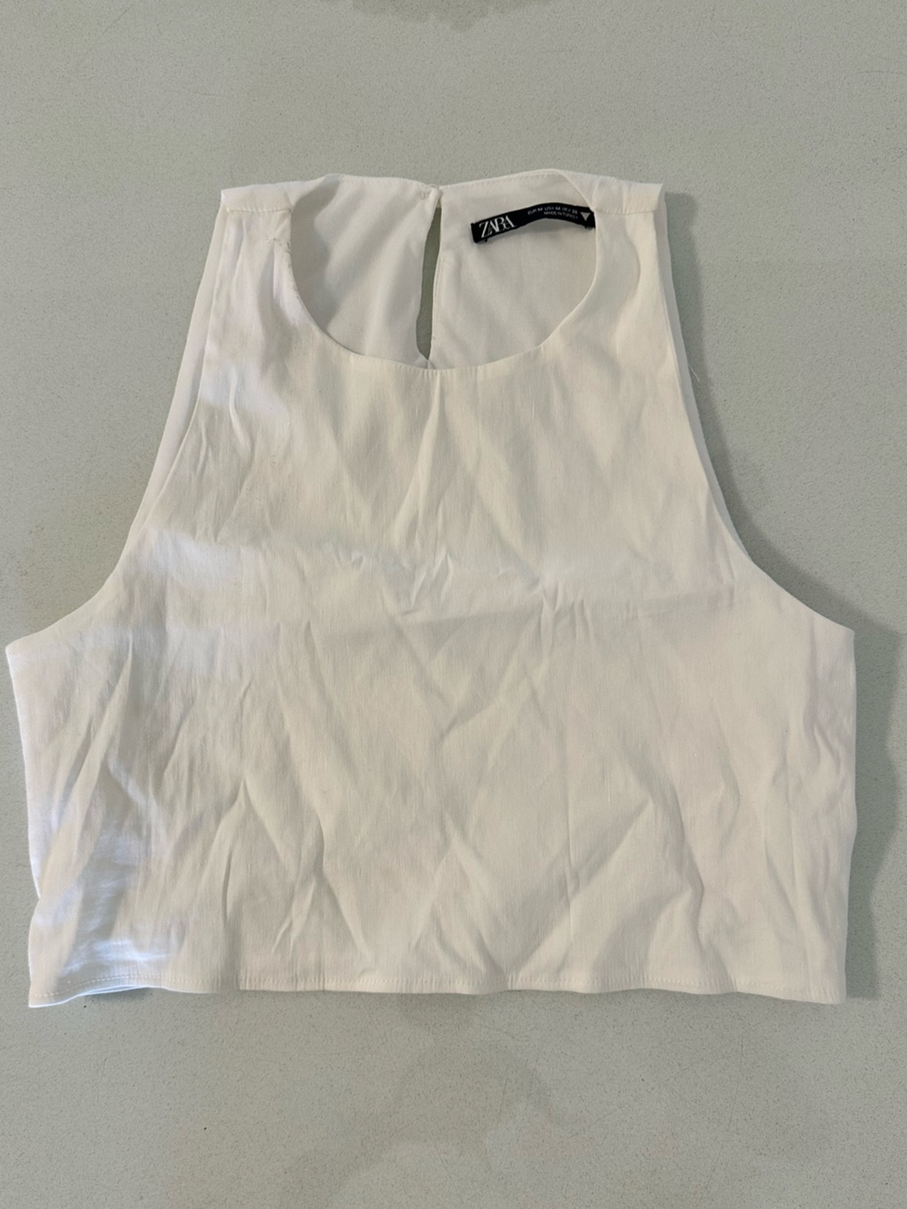 Zara White Sleeveless Mock Neck Top Size M Fits S
